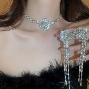 Elegant Tassel Earring Necklace Set for Women - A Timeless Piece of Elegance