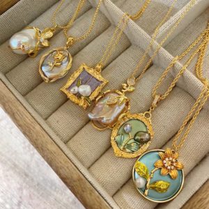 Exquisite Necklace for Women - A Timeless Piece of Elegance
