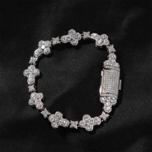 Exquisite Chain for Women - A Timeless Piece of Elegance
