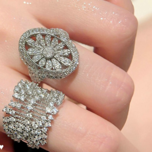 Luxurious Women's Ring - Stackable Edition, Perfect for Everyday Wear