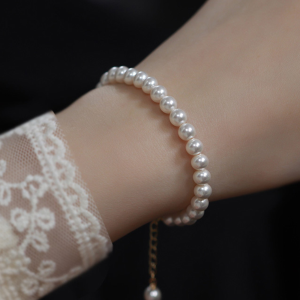 "Pearl Perfection: Simple and Elegant Pearl Bracelet for the Fashionable Woman" - Image 7